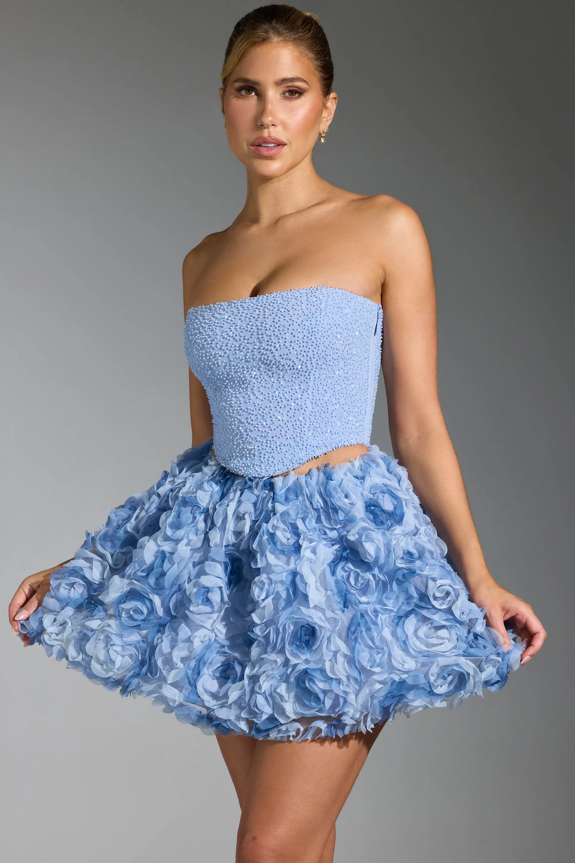 Floral-Appliqu¨¦ Mini Skirt in Blue